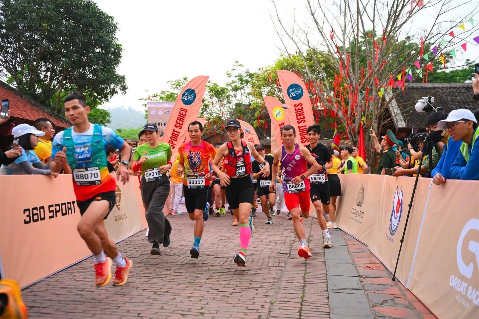 Verbreitung der Stärke und Verbindung des kulturellen Erbes beim Bergsteigerwettbewerb Yen Tu 2026